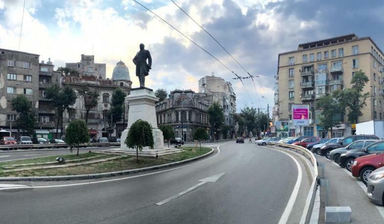 Central Old City 1 Бухарест Экстерьер фото